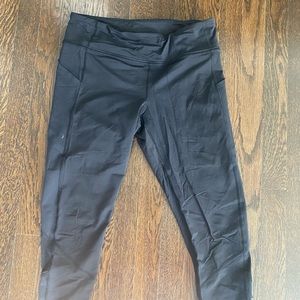 Lululemon Black Pace Rival Cropped Leggings, Size 8
